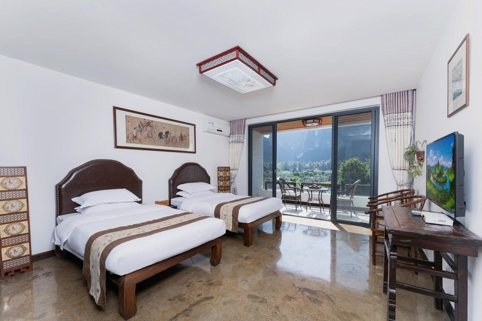 Leisure Courtyard Hotel Yangshuo-Free Shuttle Bus To Yangshuo Station Stay 2 Nights One Way Bagian luar foto