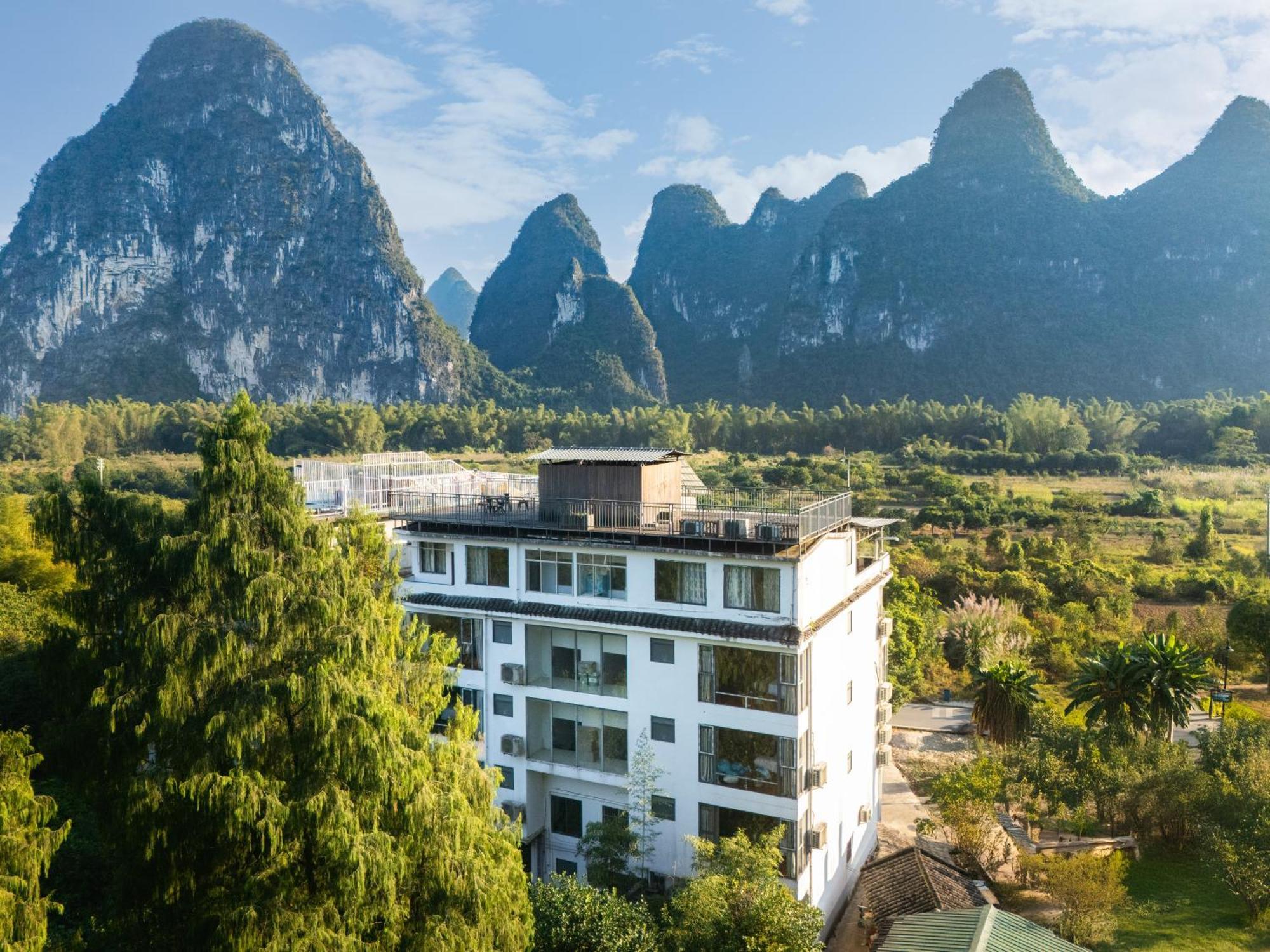 Leisure Courtyard Hotel Yangshuo-Free Shuttle Bus To Yangshuo Station Stay 2 Nights One Way Bagian luar foto