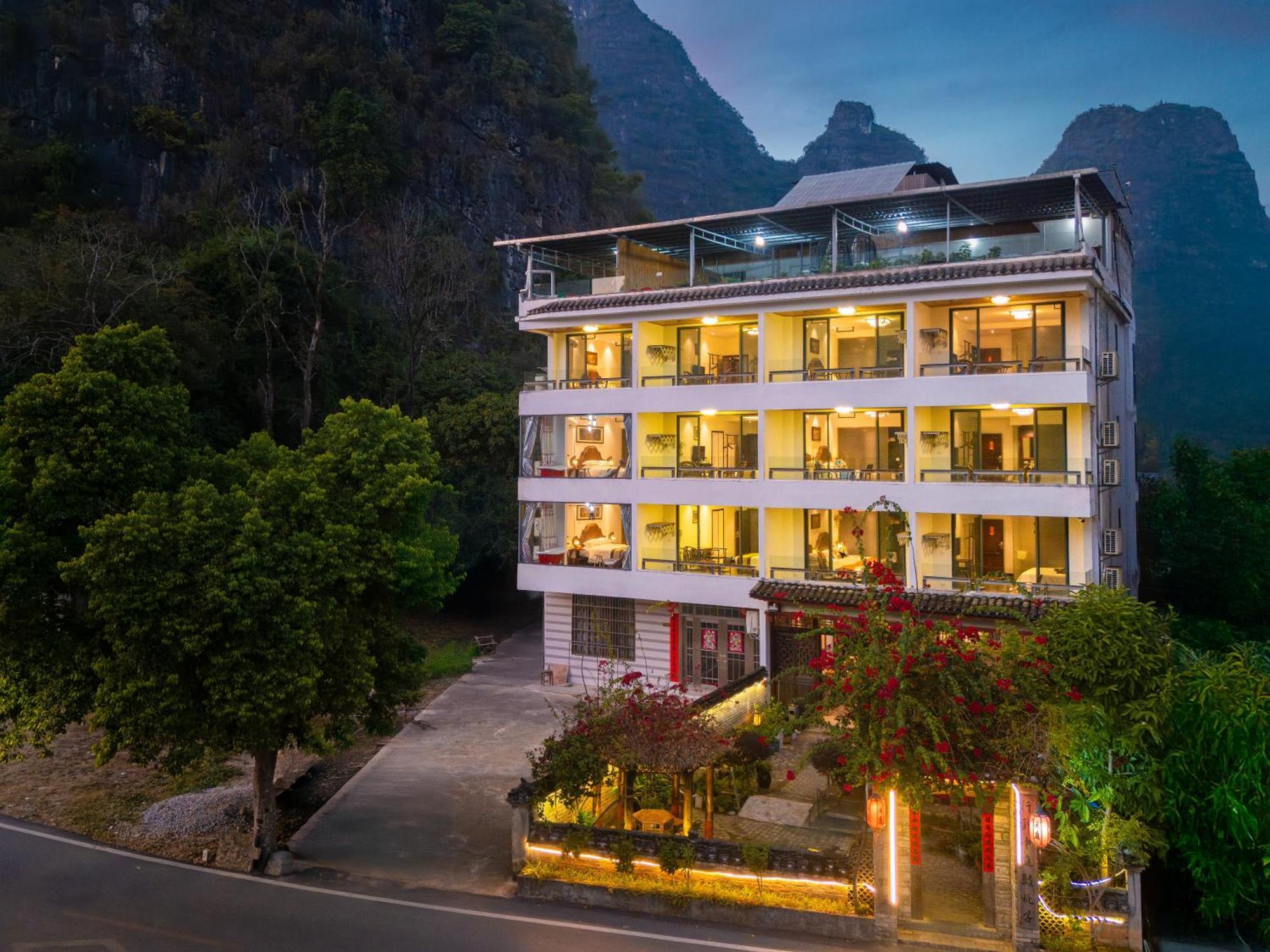 Leisure Courtyard Hotel Yangshuo-Free Shuttle Bus To Yangshuo Station Stay 2 Nights One Way Bagian luar foto