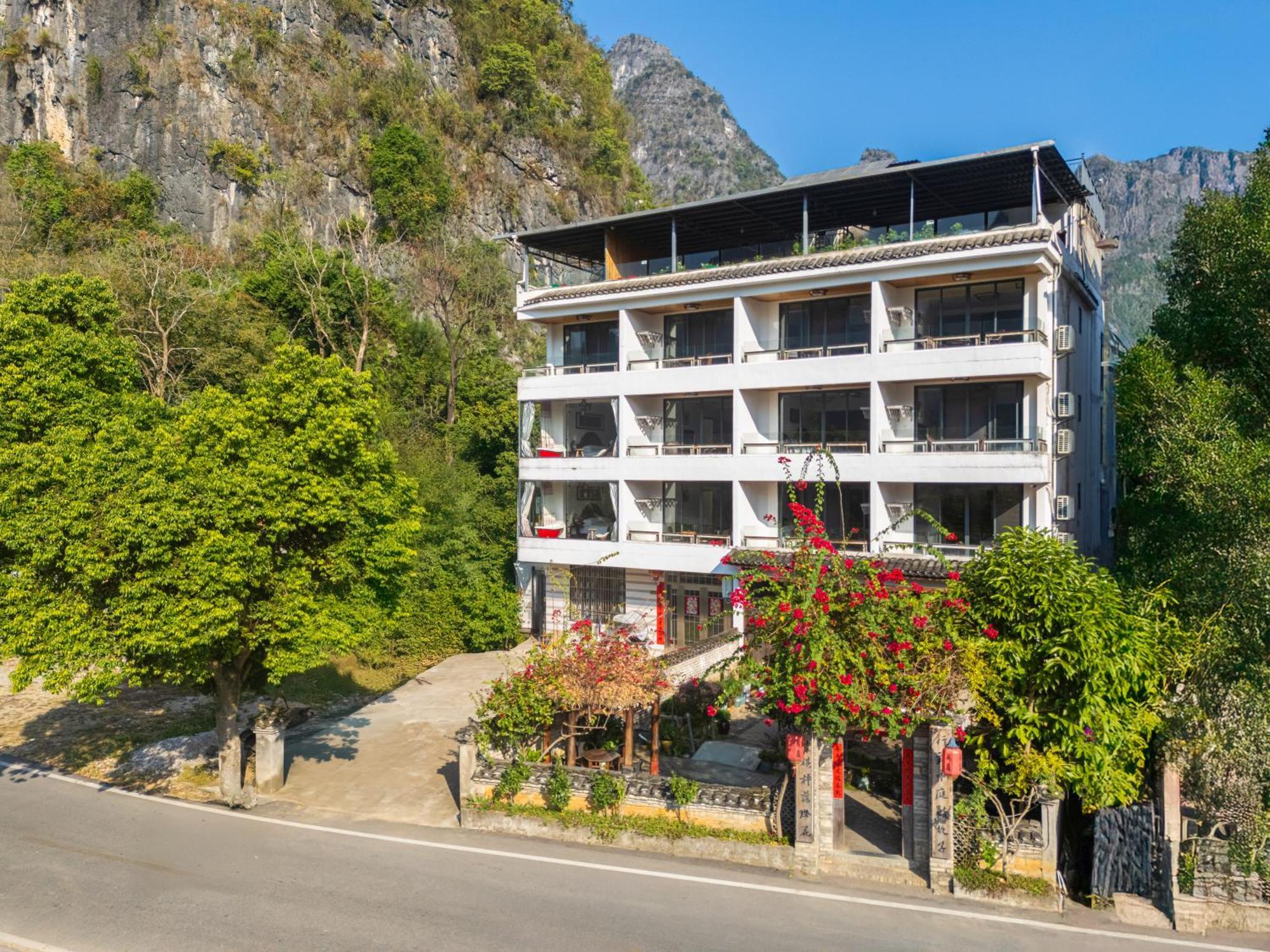 Leisure Courtyard Hotel Yangshuo-Free Shuttle Bus To Yangshuo Station Stay 2 Nights One Way Bagian luar foto
