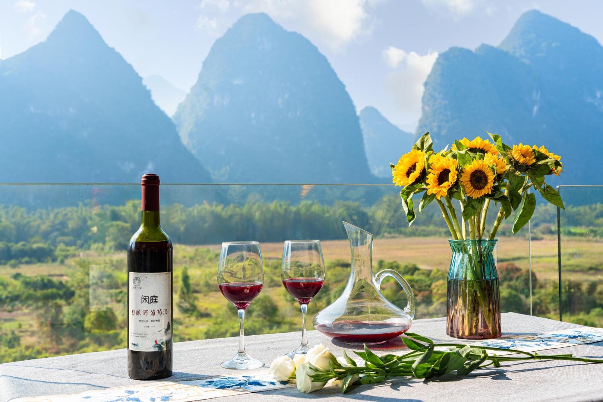 Leisure Courtyard Hotel Yangshuo-Free Shuttle Bus To Yangshuo Station Stay 2 Nights One Way Bagian luar foto